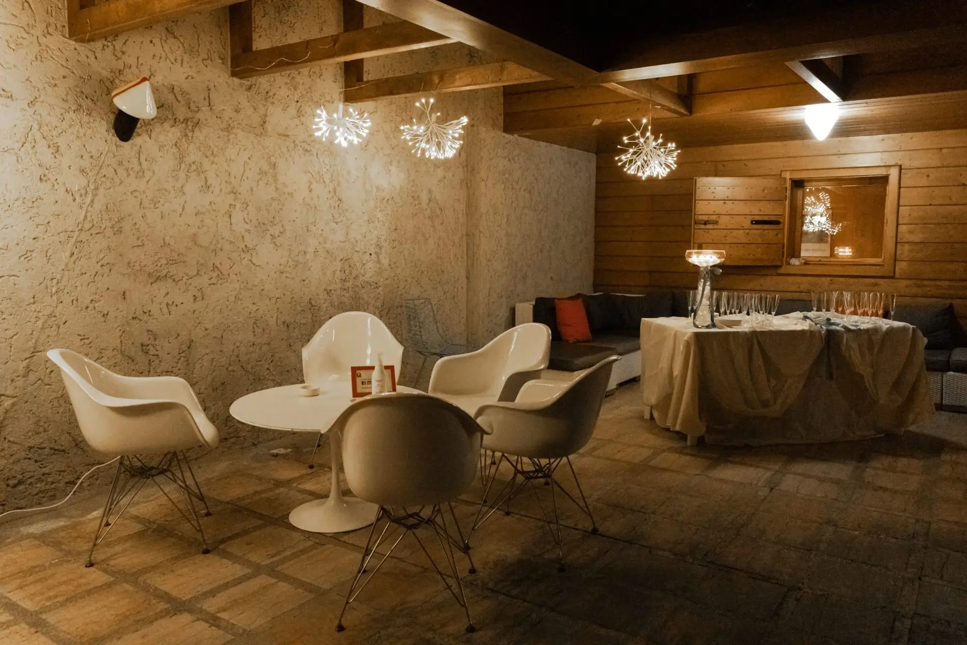 6B0A1558-6992-42C8-A851-D4EF9FA02016