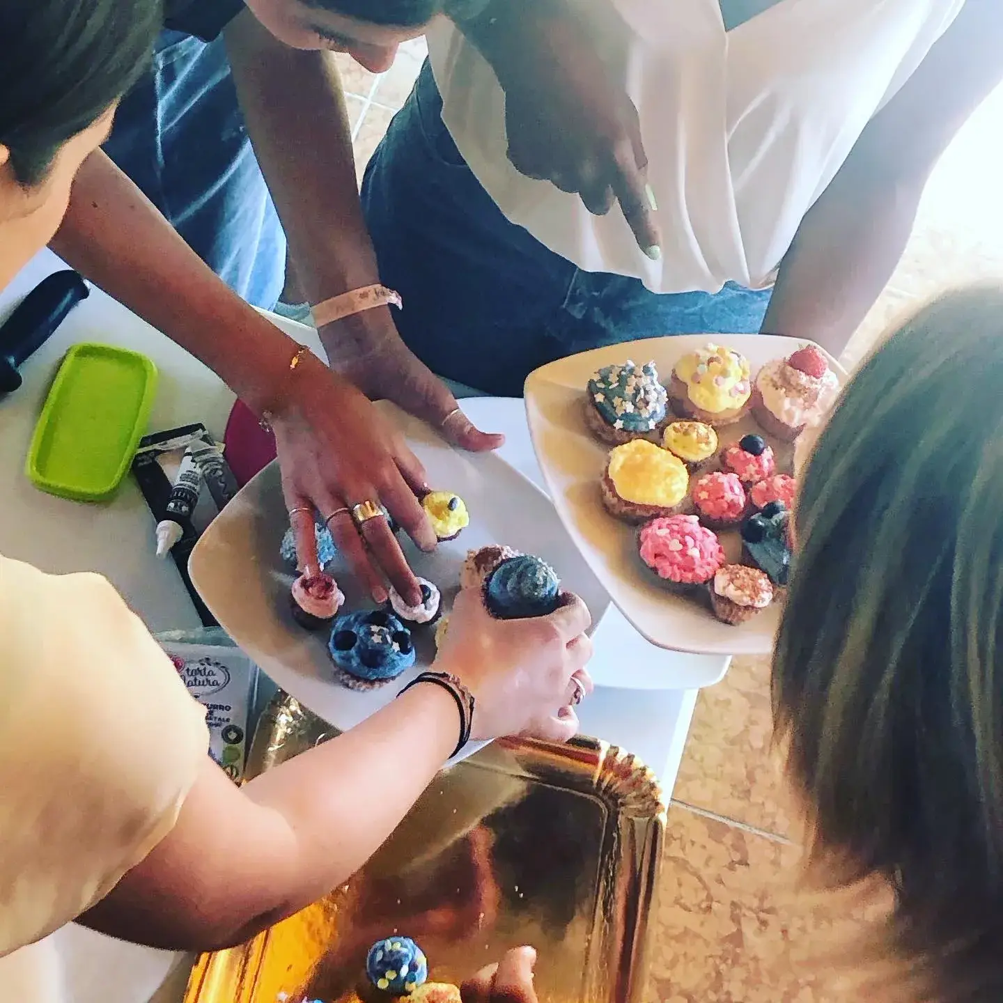 5CD6629C-BE15-43BC-9BA7-FC3519FAB6B0